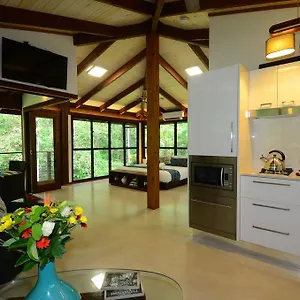 Villa Black Palm, Cape Tribulation